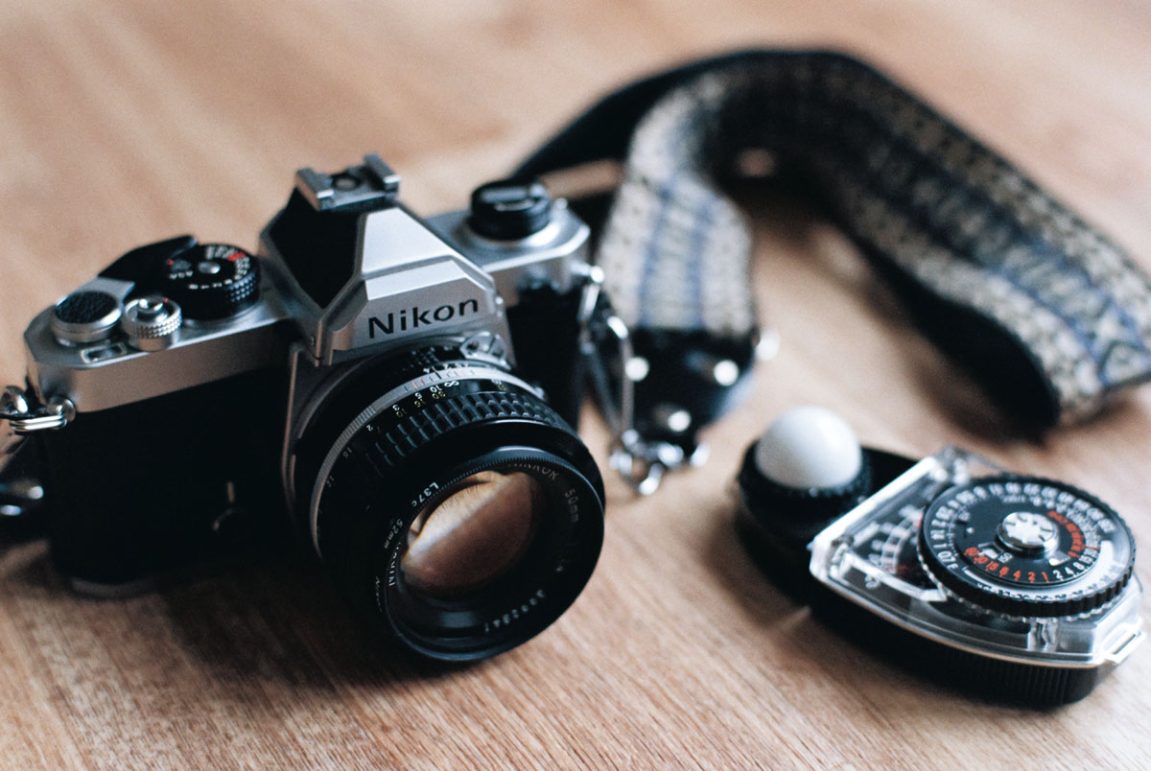 5 Best Handheld Light Meters for Film Photography » Shoot It With Film