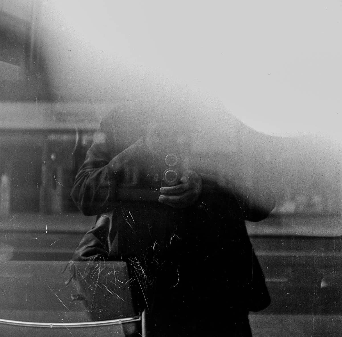 Medium format film image taken with the Plascaflex PS 35 Camera