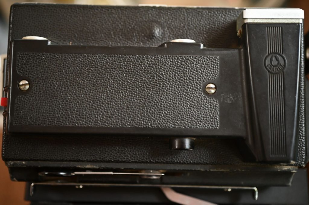 How to Use the Graflex Speed Graphic by Alec Pain on Shoot It With Film