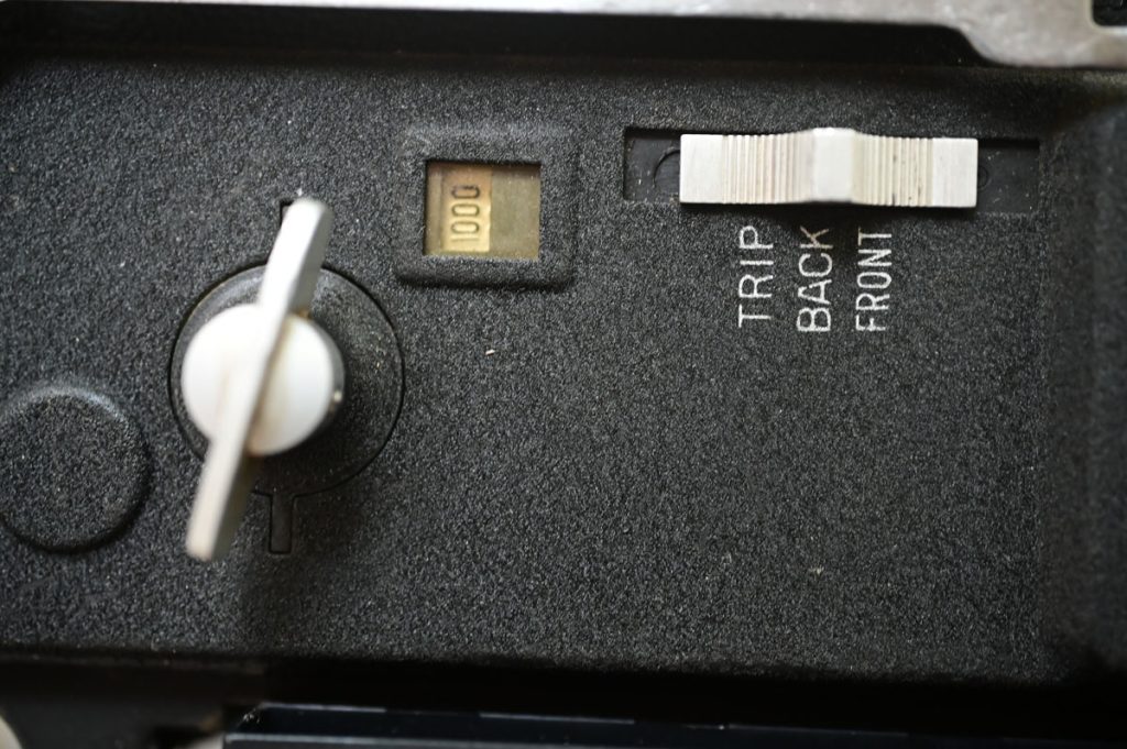 How to Use the Graflex Speed Graphic by Alec Pain on Shoot It With Film