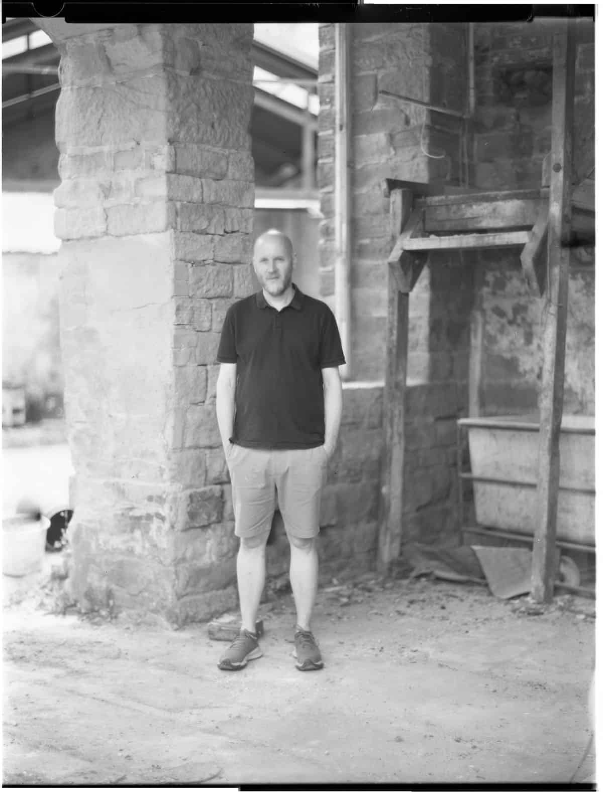 How to Use the Graflex Speed Graphic by Alec Pain on Shoot It With Film