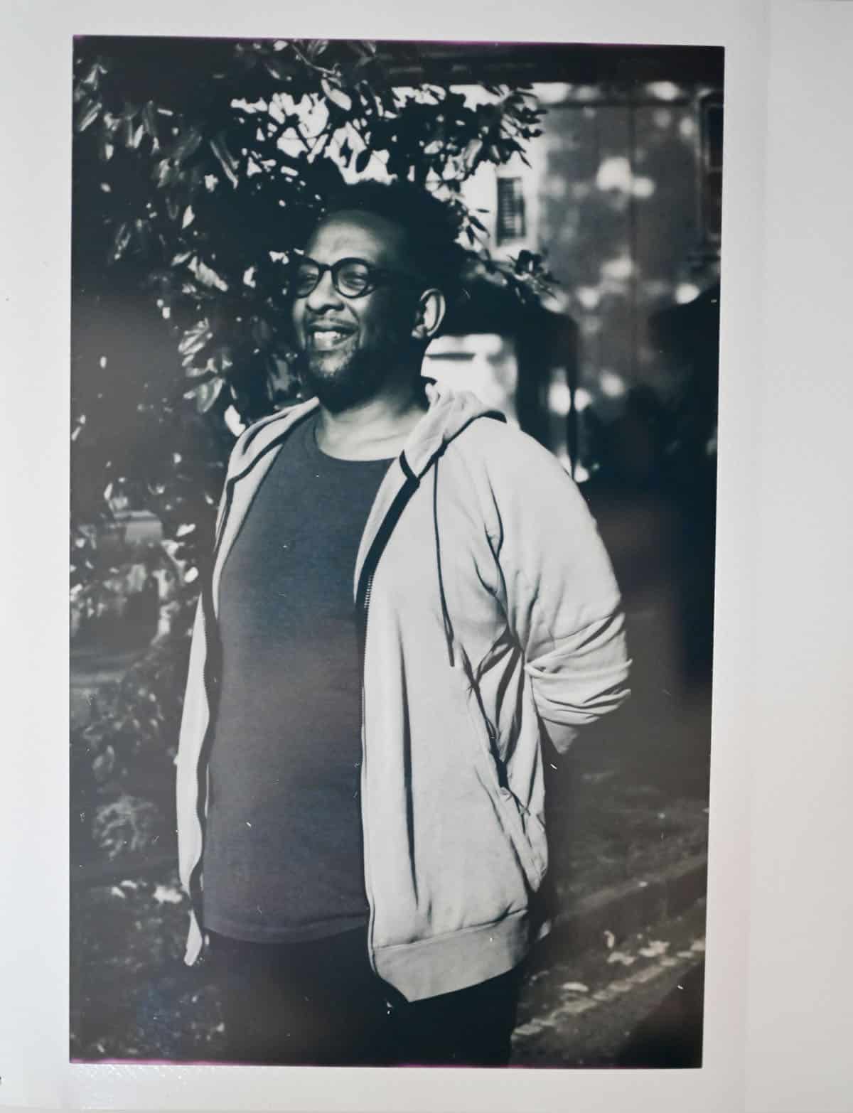 How to Use the Graflex Speed Graphic by Alec Pain on Shoot It With Film