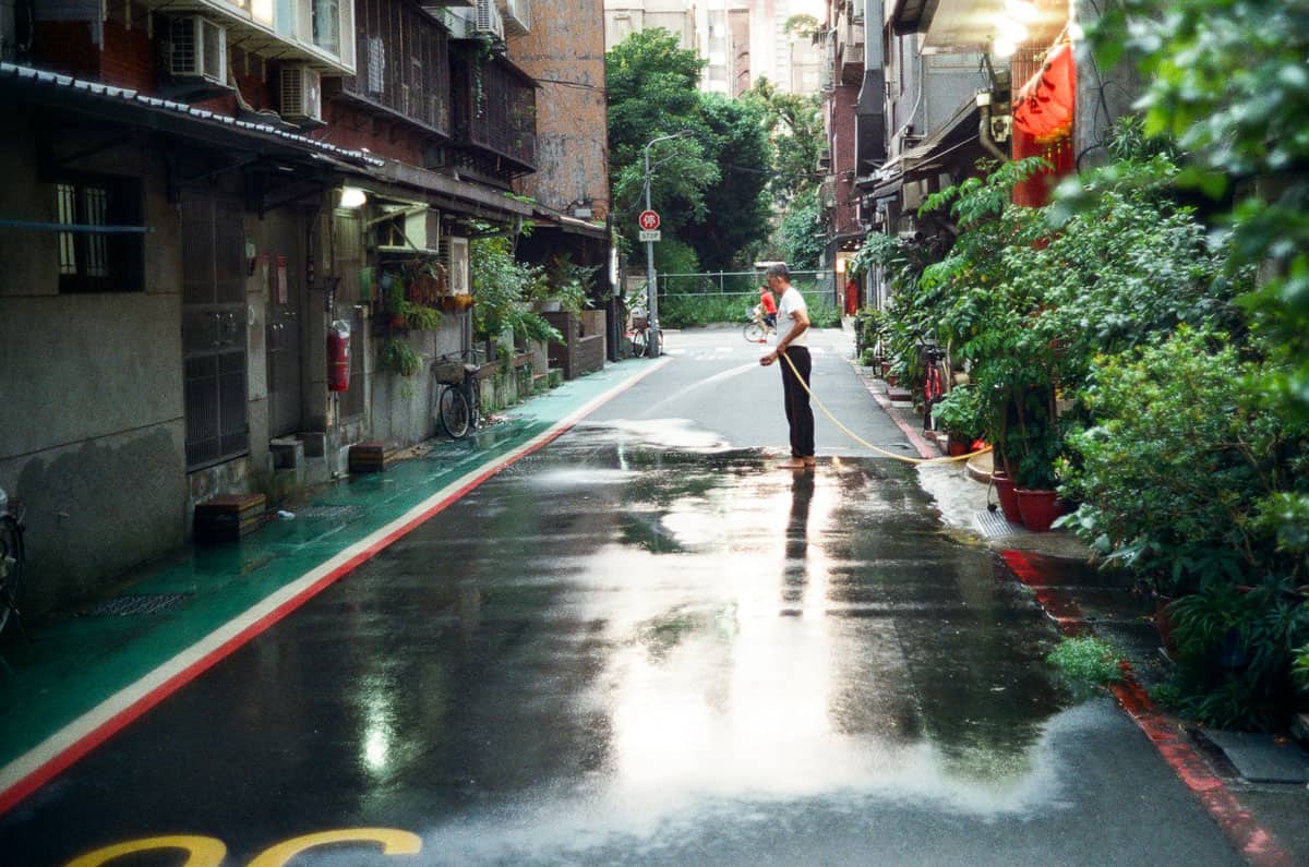 Life in Taiwan Photo Series on 35mm Film by Eric Hsu on Shoot It With Film