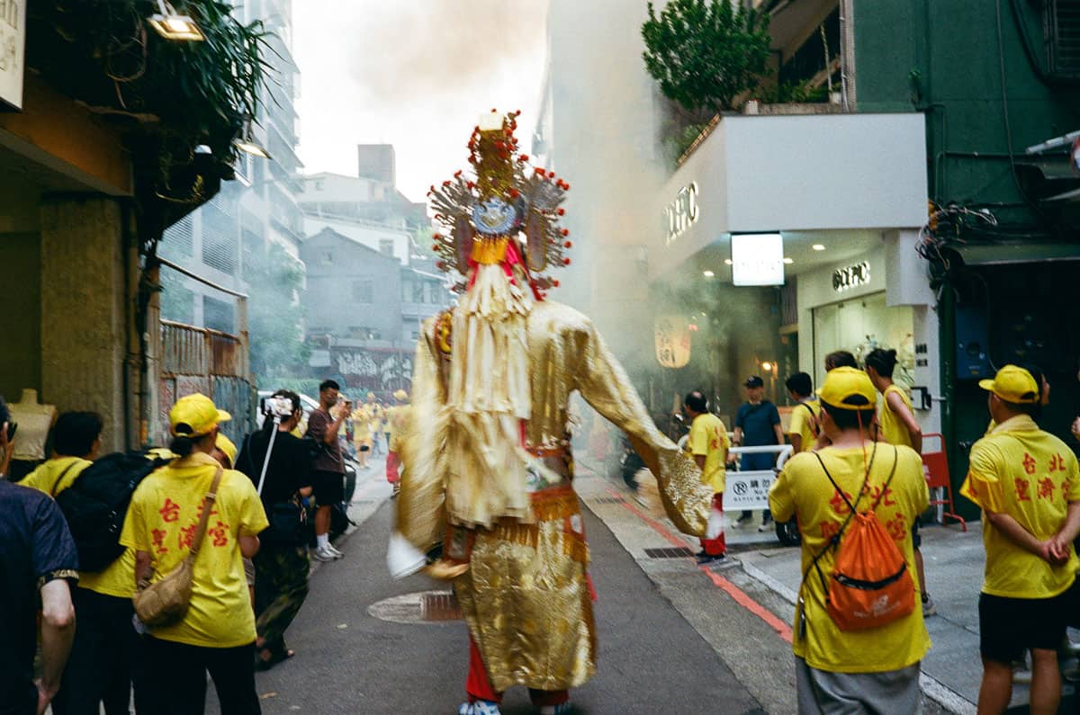 Life in Taiwan Photo Series on 35mm Film by Eric Hsu on Shoot It With Film