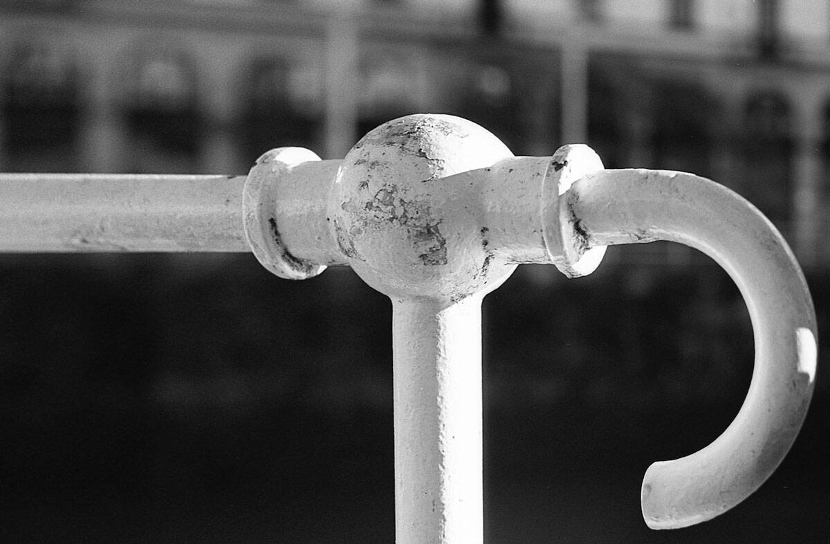 Kodak T-Max 400 vs Rollei Superpan 200 by Tomás Hernández Ruipérez on Shoot It With Film