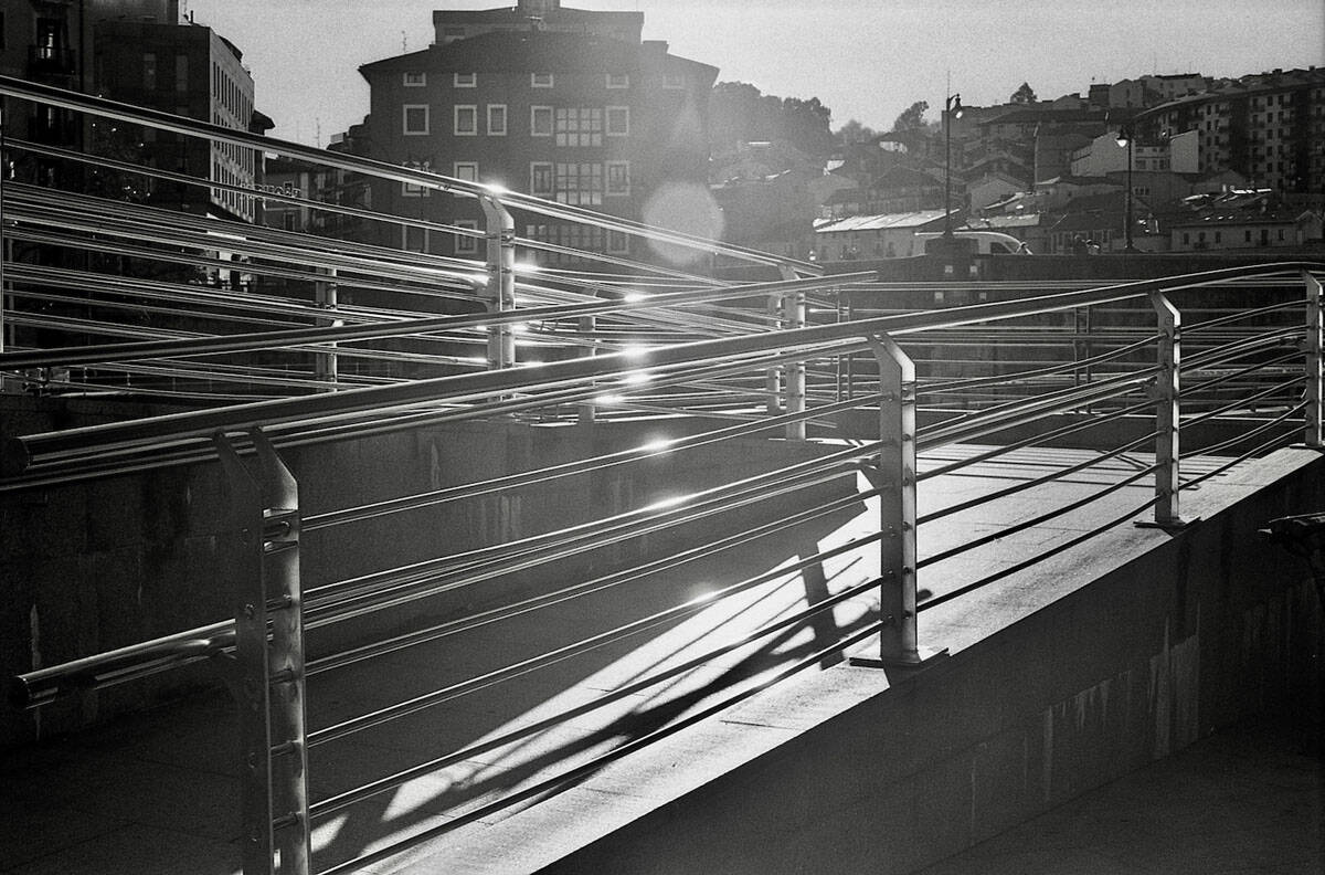 Kodak T-Max 400 vs Rollei Superpan 200 by Tomás Hernández Ruipérez on Shoot It With Film