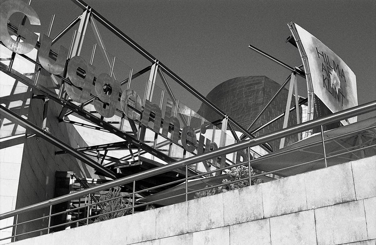 Kodak T-Max 400 vs Rollei Superpan 200 by Tomás Hernández Ruipérez on Shoot It With Film