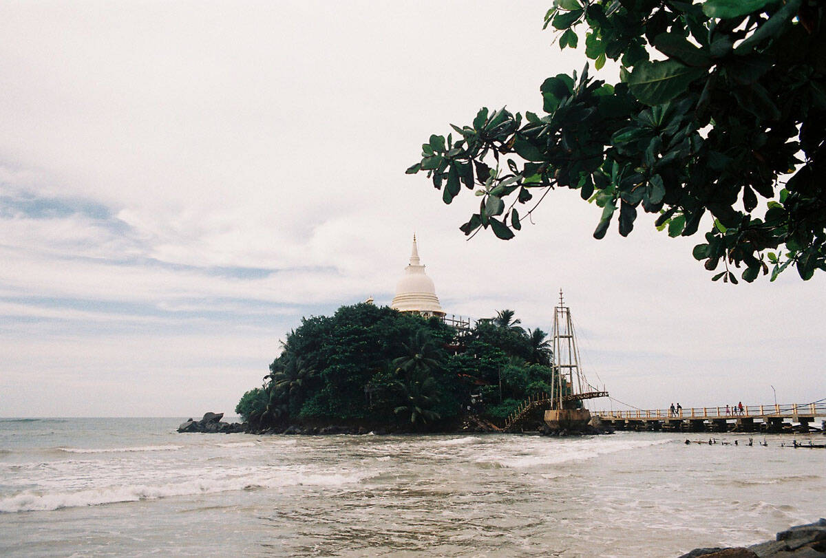 Sri Lanka Travel Story on 35mm Film by Rita Santos on Shoot It With Film