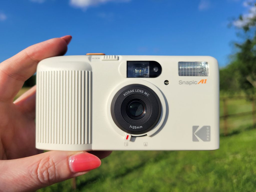 Kodak Snapic A1 35mm Point and Shoot Film Camera Review on Shoot It With Film