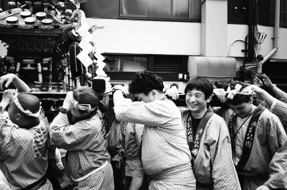 Rediscovering Street Photography by Raufan Yusup on Shoot It With Film