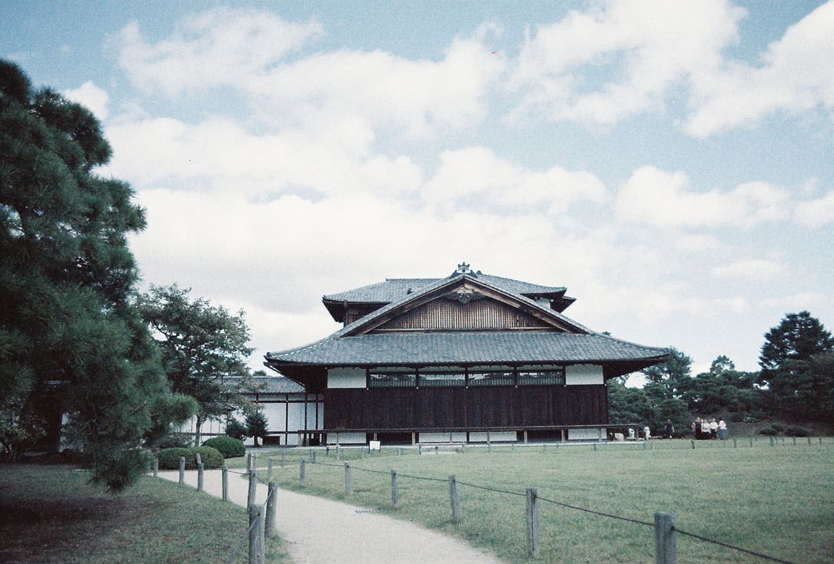 Japan Travel Story on 35mm Film by Autumn Kovach on Shoot It With Film