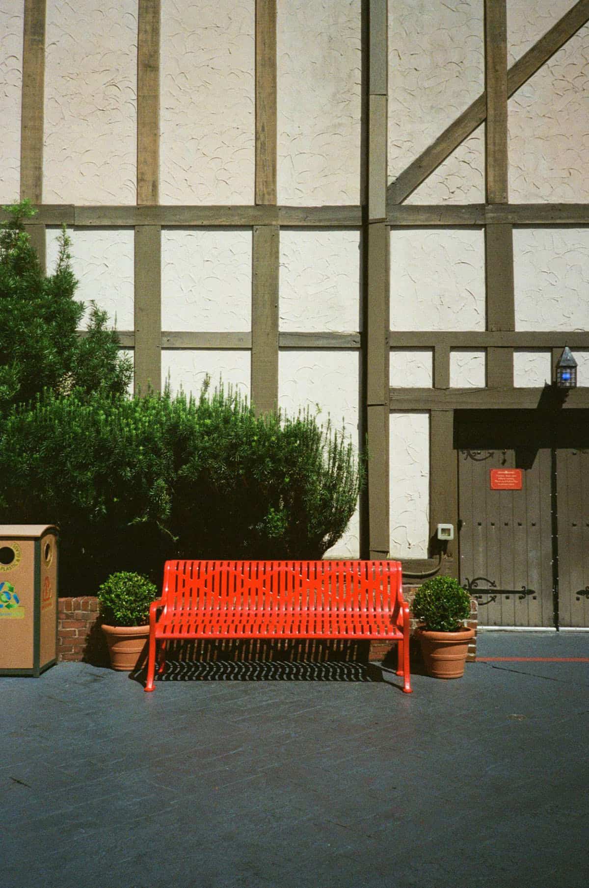 A Closer Look at 400-Speed Film: Fujifilm 400, Kodak UltraMax, & Lomography 400 by Katya Rowny on Shoot It With Film