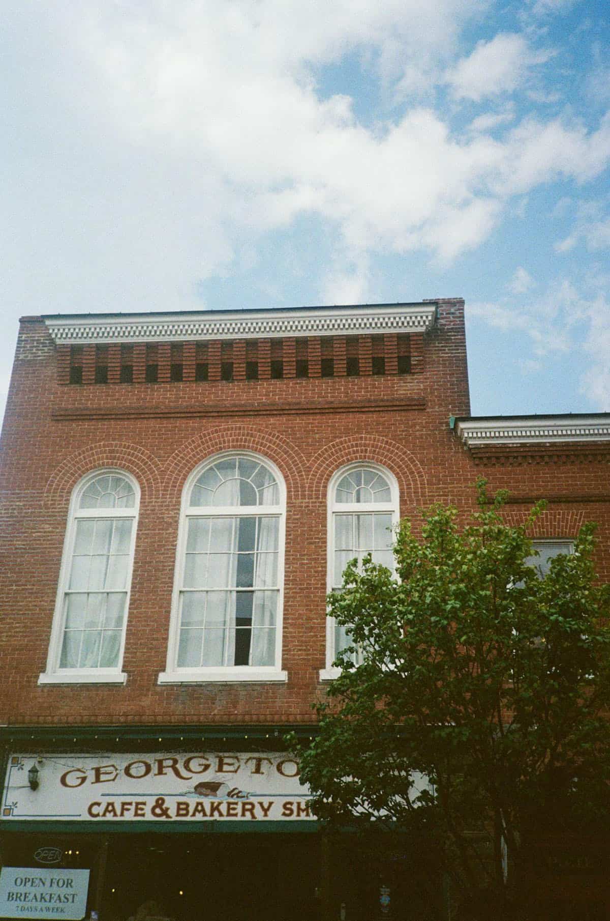 A Closer Look at 400-Speed Film: Fujifilm 400, Kodak UltraMax, & Lomography 400 by Katya Rowny on Shoot It With Film