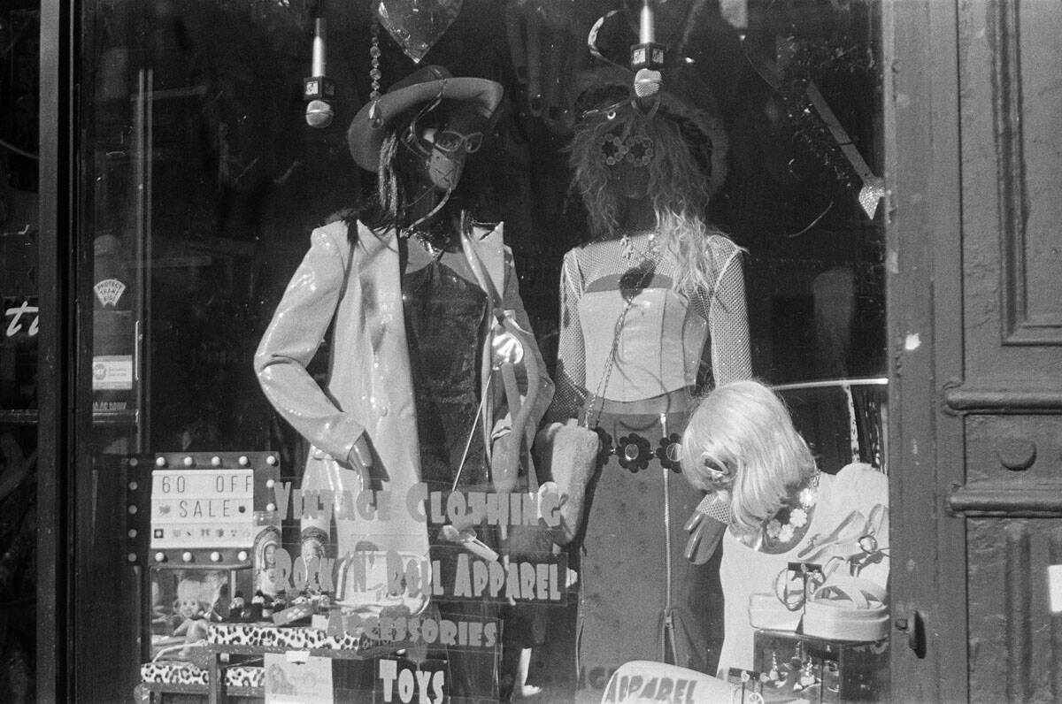 NYC Photo Story on 35mm Film by Charlotte Silverman on Shoot It With Film