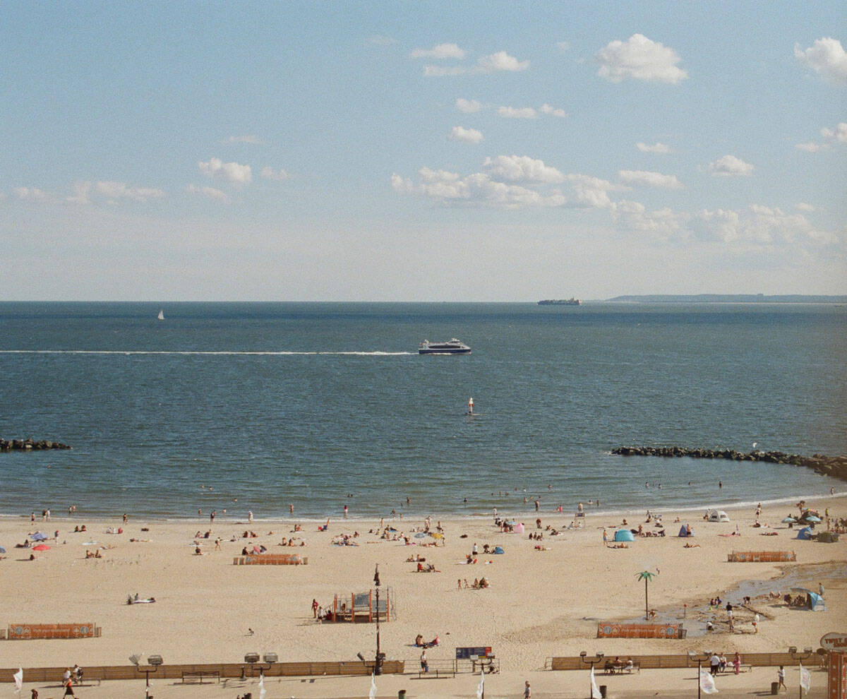 NYC Photo Story on 35mm Film by Charlotte Silverman on Shoot It With Film